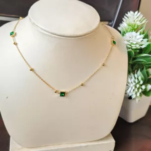 Tanvy Gracious Green Pendant With Link Chain