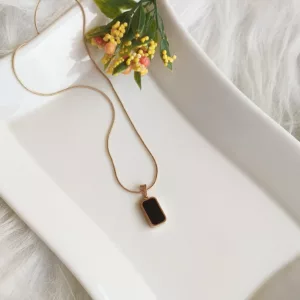 Tanvy Reversible Pendant Necklace ✨