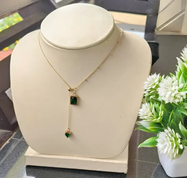 Tanvy Stainless steel Emarald Stone Necklace ✨