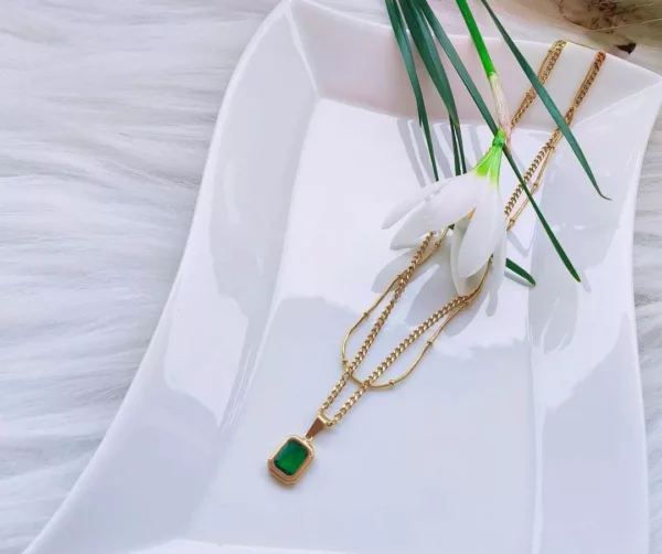 Tanvy Double Layered Emarald Pendant Necklace ✨ - Image 2