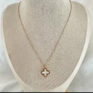 Tanvy Reversible Clover Pendant Necklace ✨