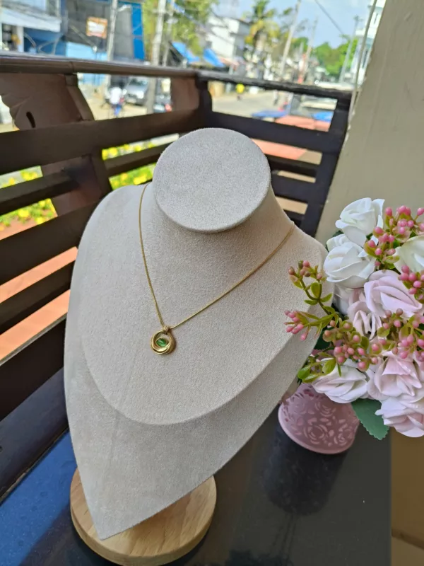 Tanvy Classic Pendant Necklace ✨