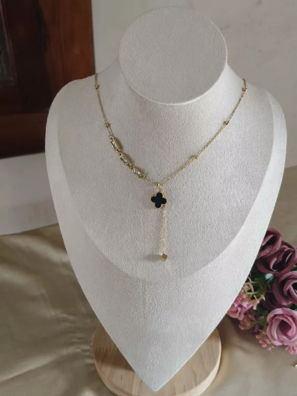 Clover Necklace - Image 2