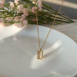 Tanvy Crystal Necklace