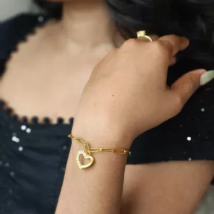 Tanvy's Stunning Heart Bracelet 💗