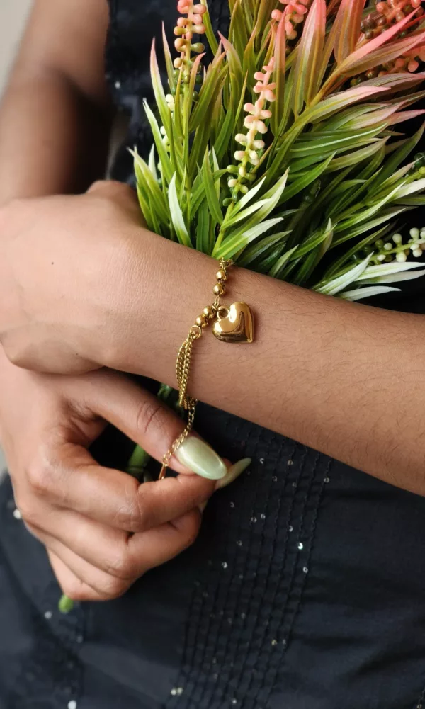 Tanvy Heart Dangler Bracelets 💖 - Image 3